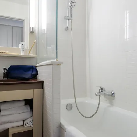 Aparthotel Pierre & Les Parcs De 3*