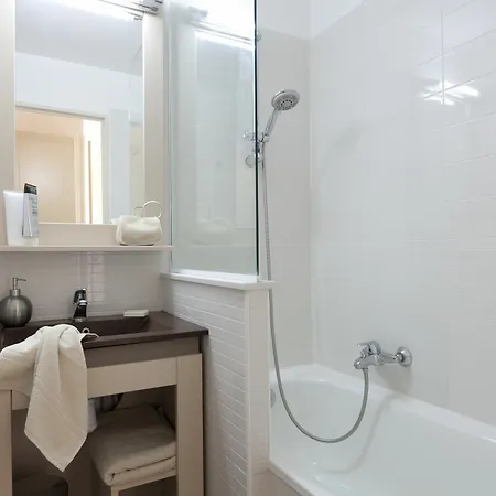 Résidence Pierre&vacances Les Parcs De Aparthotel Grimaud