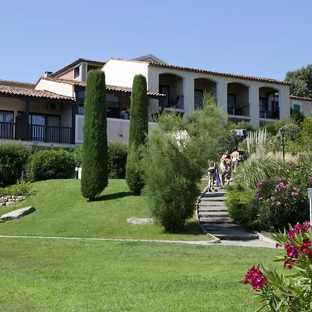 Pierre & Les Parcs De Grimaud